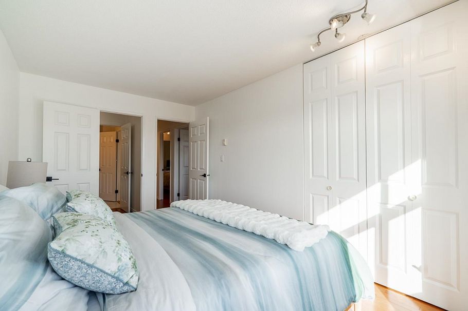 34 900 17th Street North Vancouver, BC - 19