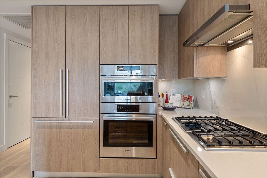 402 2738 Library Lane North Vancouver, BC - 8