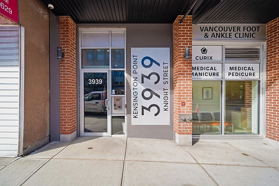 302 3939 Knight Street Vancouver, BC - 28