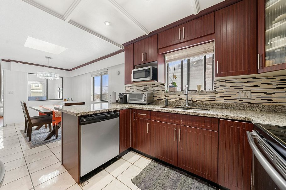 7882 Windsor Street Vancouver, BC - 9