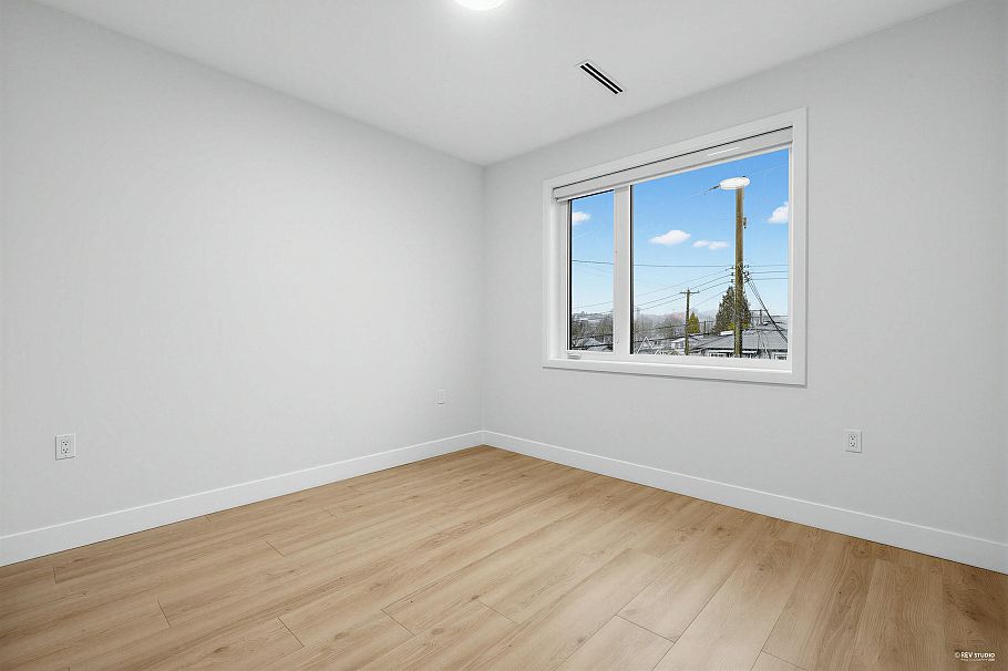 2 1020 Nootka Street Vancouver, BC - 19