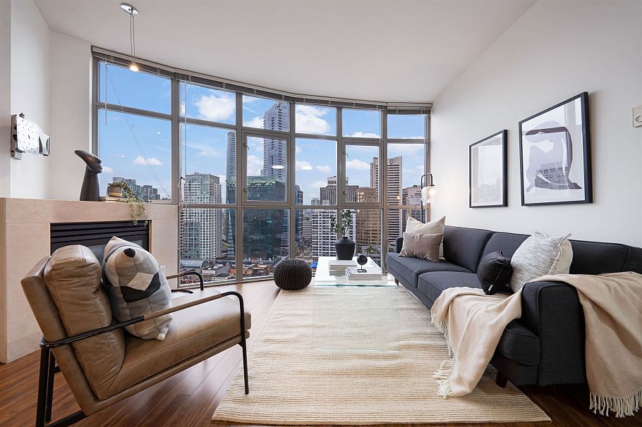 1802 1050 Smithe Street Vancouver, BC - 3