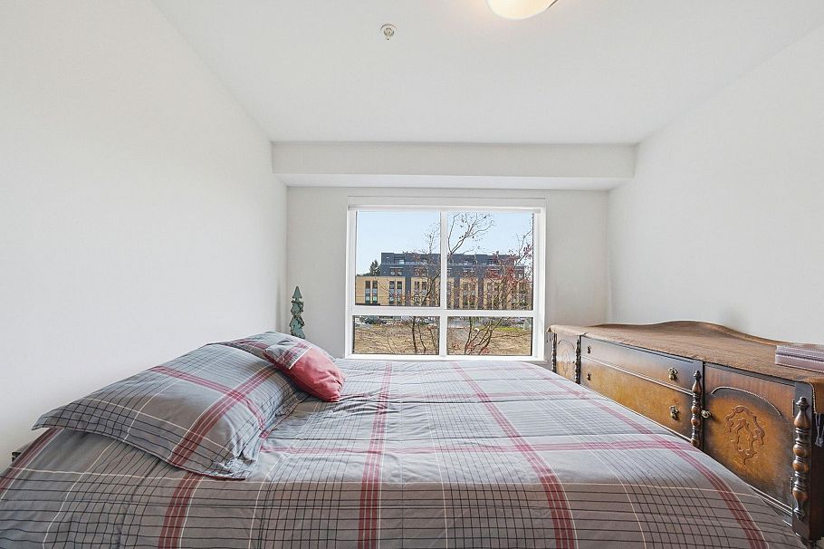 204 1519 Crown Street North Vancouver, BC - 11