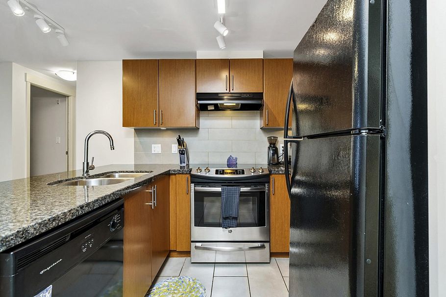 413 2520 Manitoba Street Vancouver, BC - 12