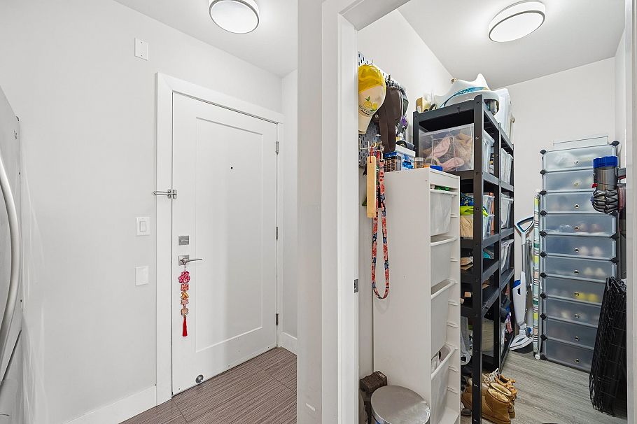 302 3939 Knight Street Vancouver, BC - 7