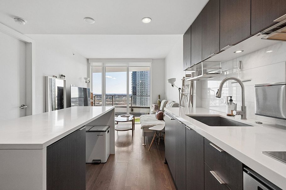 1909 8189 Cambie Street Vancouver, BC - 4