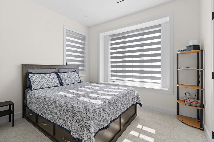 7662 French Street Vancouver, BC - 24