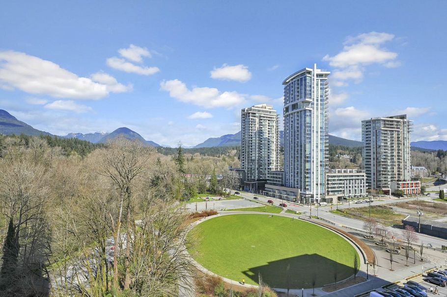 1102 1401 Hunter Street Vancouver, BC - 2