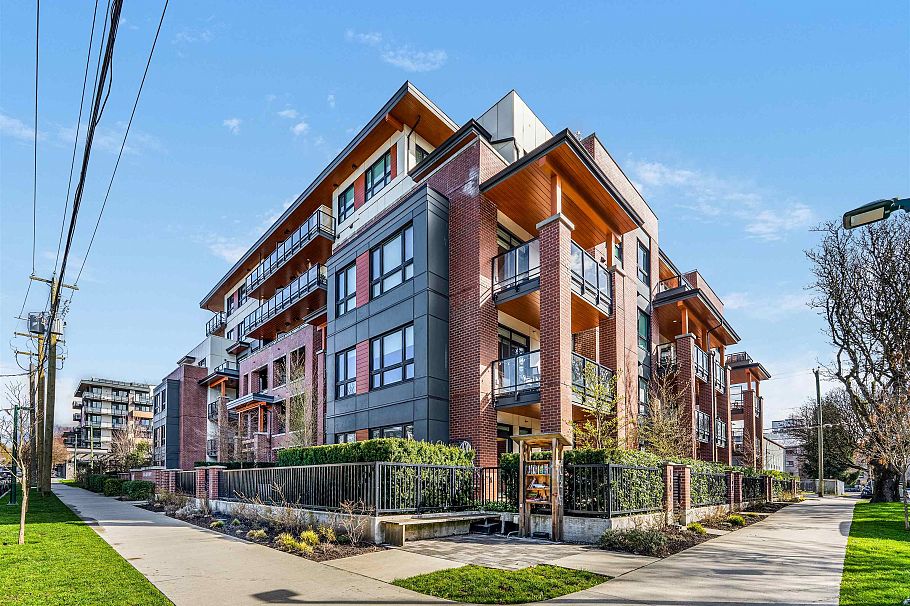 409 2550 Garden Drive Vancouver, BC - 36