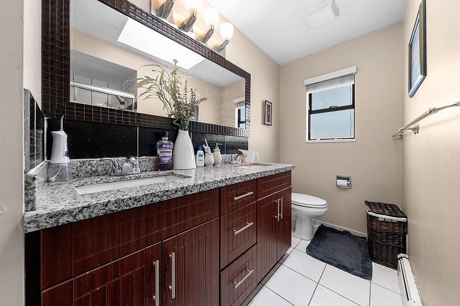 7882 Windsor Street Vancouver, BC - 25