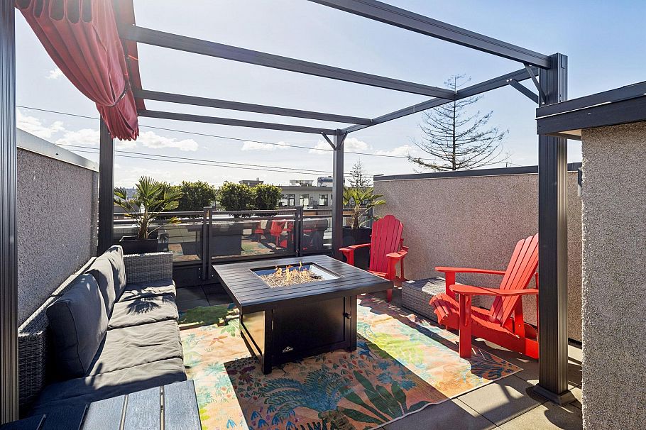 2 632 E 3rd Street North Vancouver, BC - 27