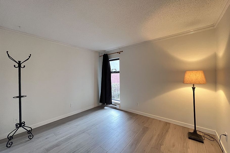 206 674 W 17th Avenue Vancouver, BC - 9