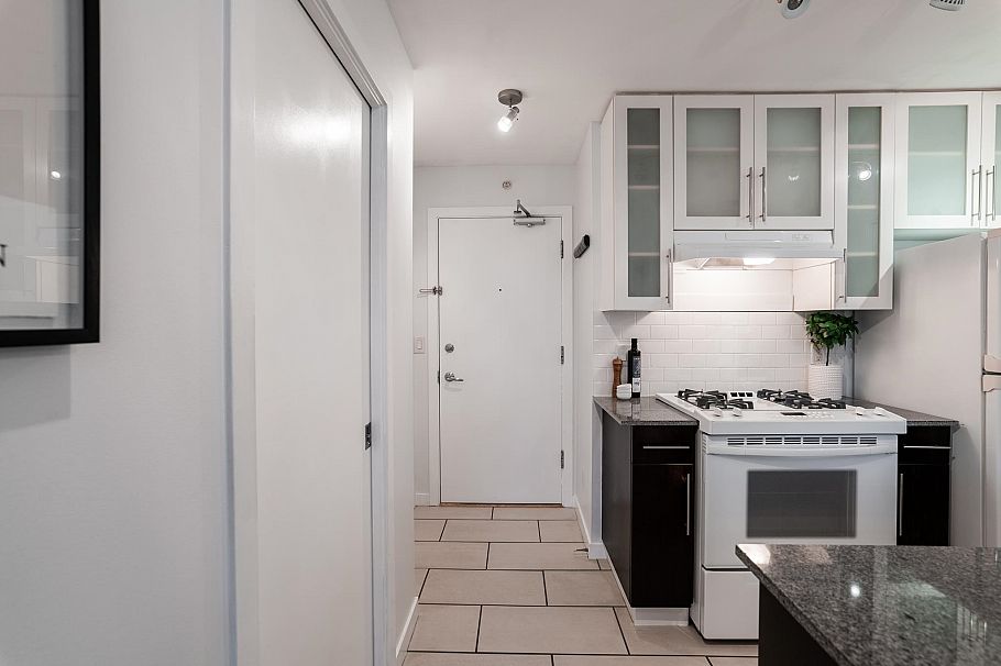 1102 1225 Richards Street Vancouver, BC - 17