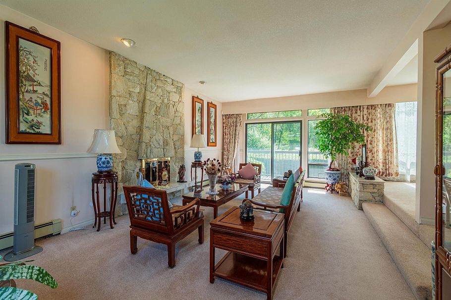 3178 E 63rd Avenue Vancouver, BC - 4