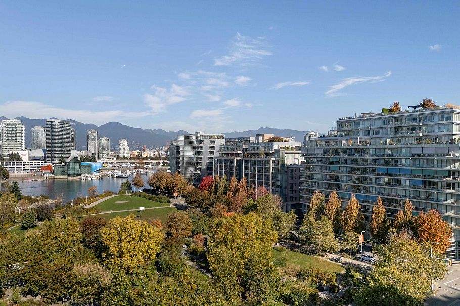 805 1616 Columbia Street Vancouver, BC - 35