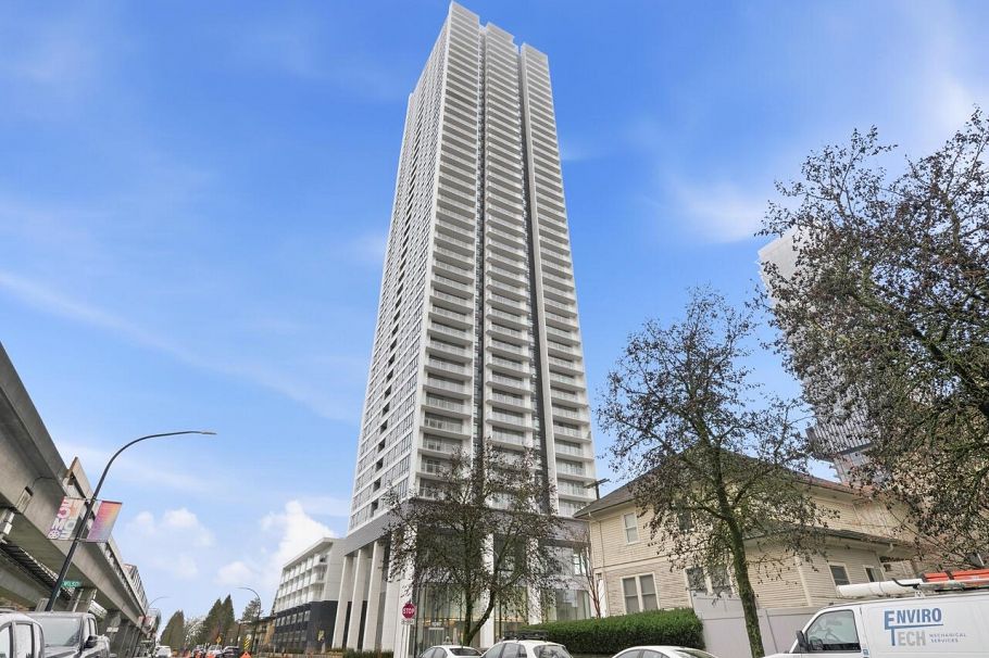 501 6087 Wilson Avenue Burnaby, BC - 1