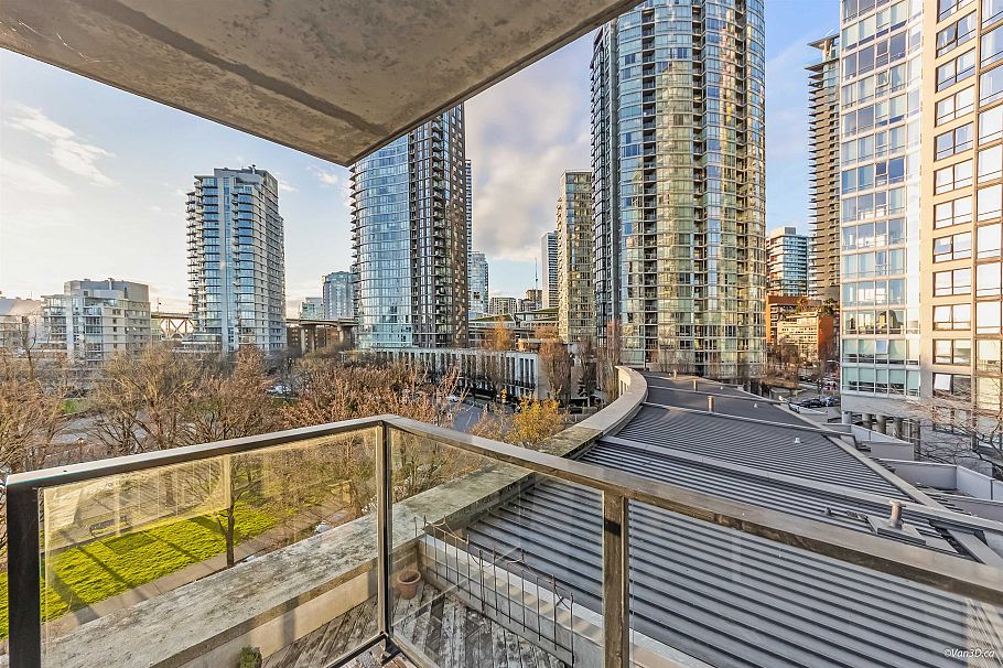 606 455 Beach Crescent Vancouver, BC - 22