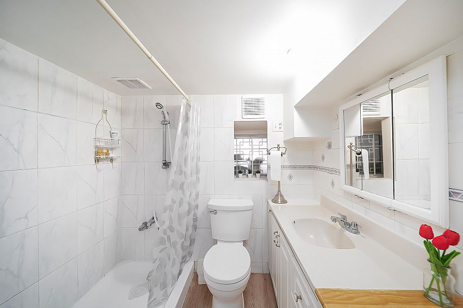 3134 E 1st Avenue Vancouver, BC - 23