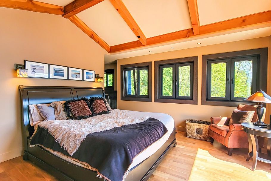 5125 Indian River Drive North Vancouver, BC - 25