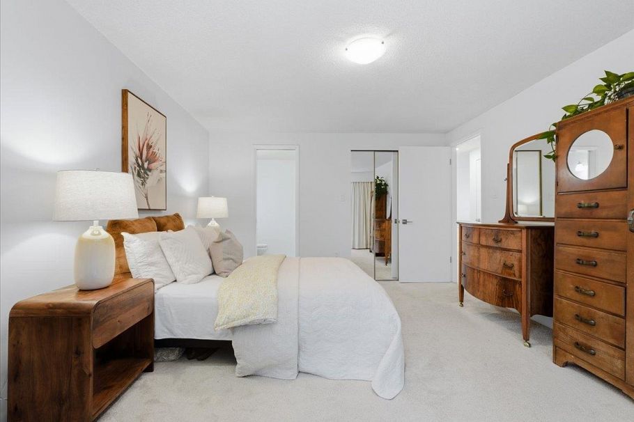 1341 Wellington Drive North Vancouver, BC - 23