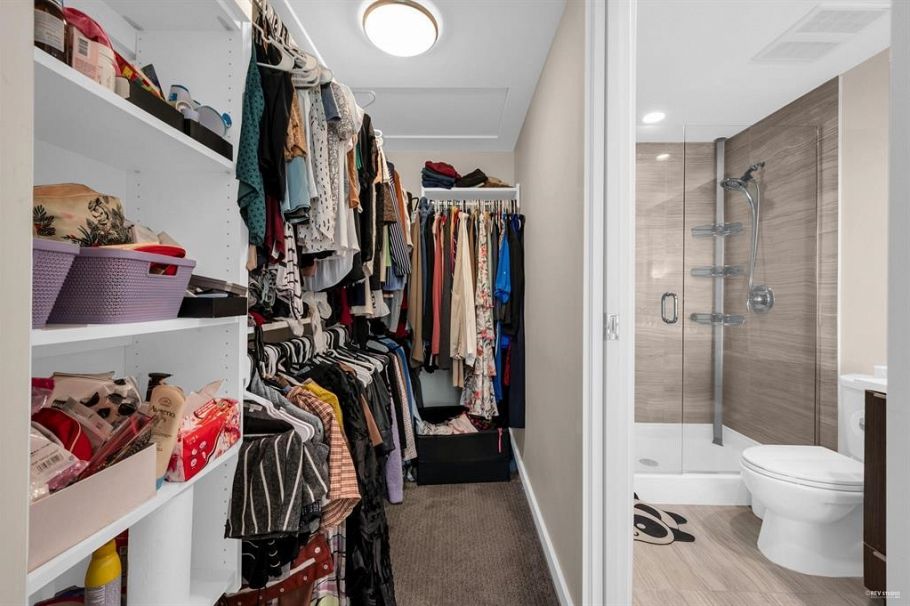 TH16 8677 Capstan Way Richmond, BC - 21