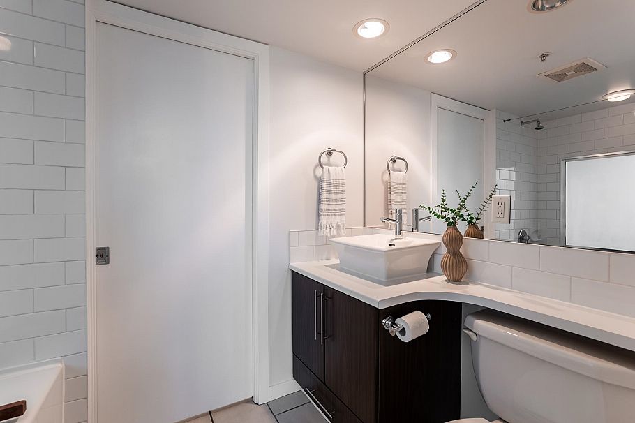 1102 1225 Richards Street Vancouver, BC - 24