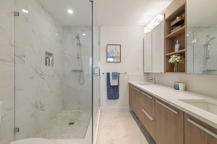 402 2738 Library Lane North Vancouver, BC - 11