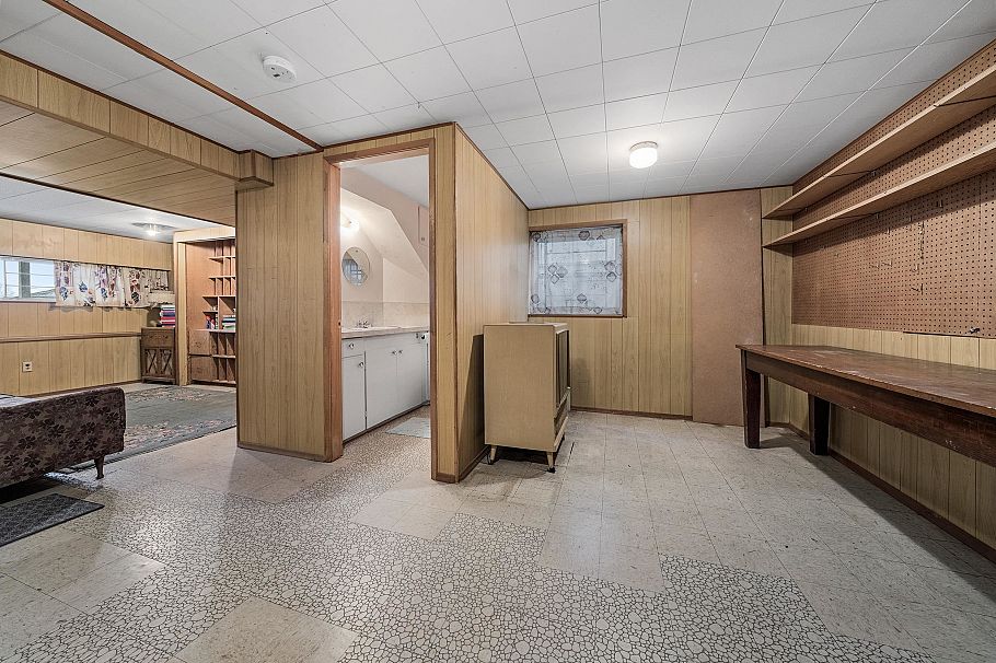 3281 E 2nd Avenue Vancouver, BC - 20