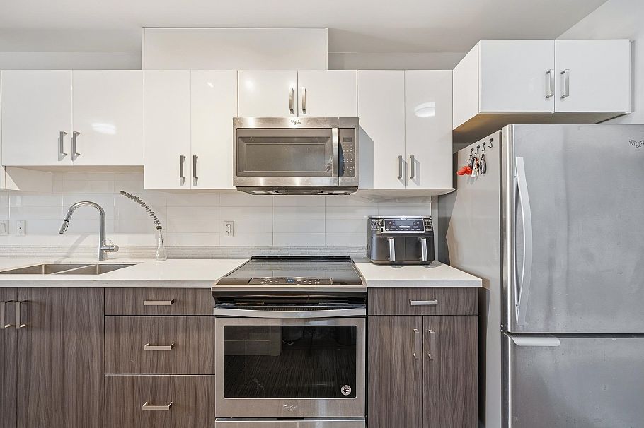 302 3939 Knight Street Vancouver, BC - 9