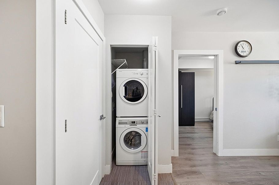 302 3939 Knight Street Vancouver, BC - 27