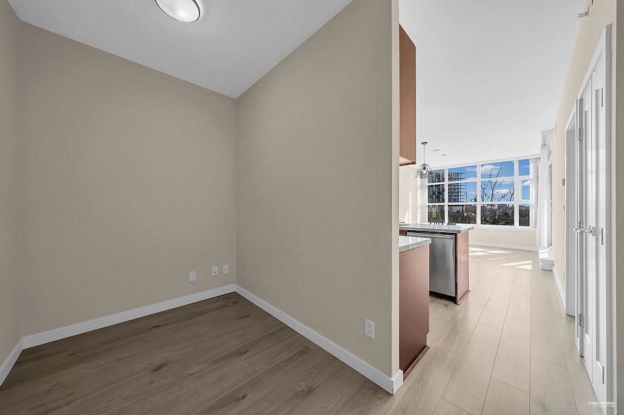 304 8633 Capstan Way Richmond, BC - 5