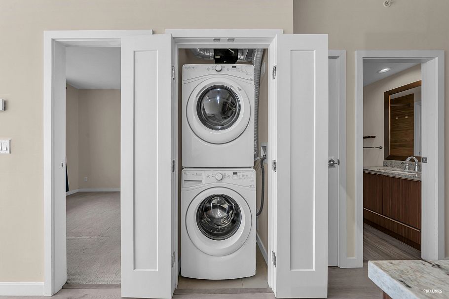 304 8633 Capstan Way Richmond, BC - 13