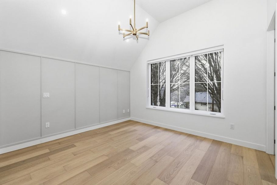 1 810 E 22nd Avenue Vancouver, BC - 22