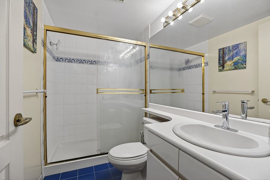 503 1327 E Keith Road North Vancouver, BC - 20