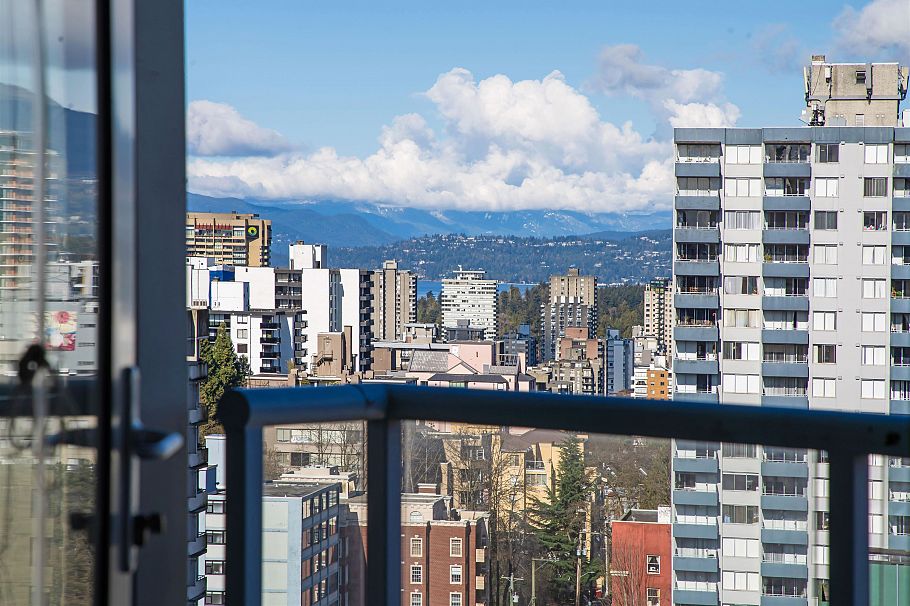 1802 1050 Smithe Street Vancouver, BC - 12