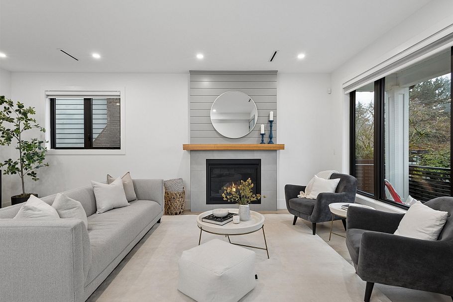 1260 Plateau Drive North Vancouver, BC - 17