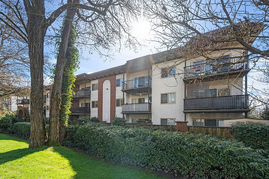 201 225 W 3rd Street North Vancouver, BC - 32