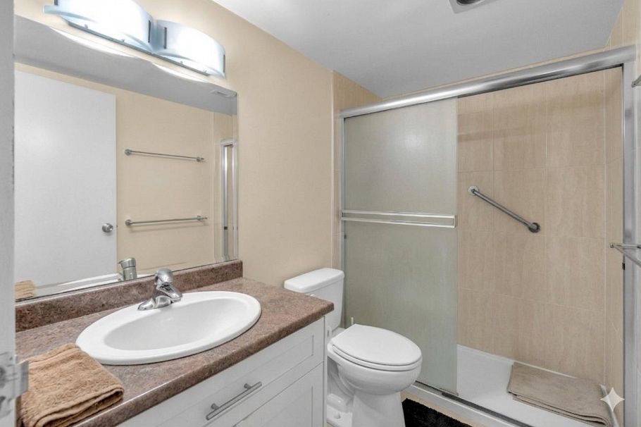 716 2012 Fullerton Avenue North Vancouver, BC - 13