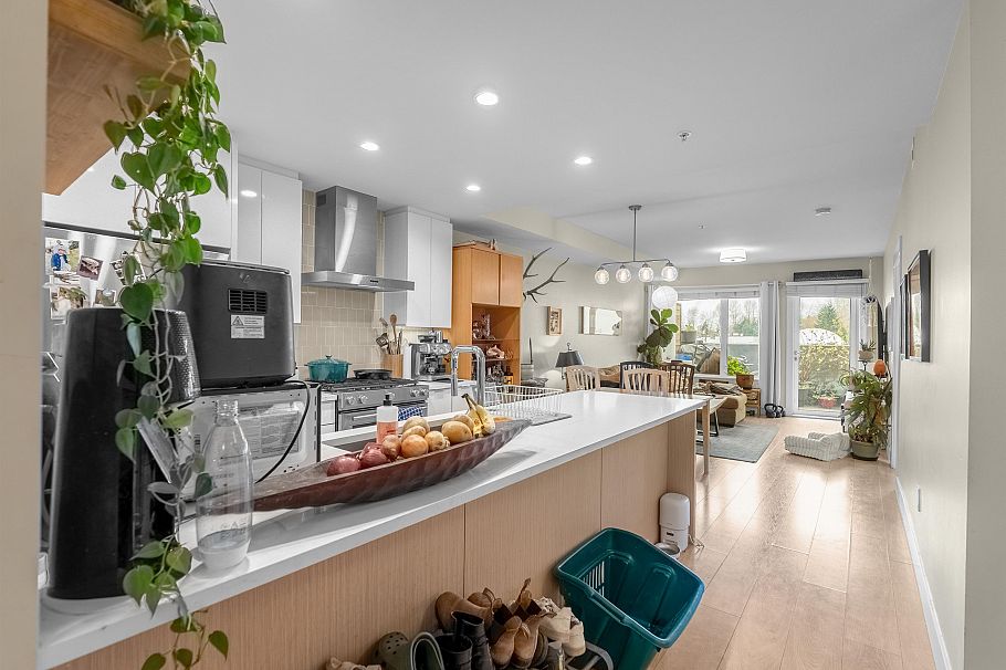 203 1496 Charlotte Road North Vancouver, BC - 6