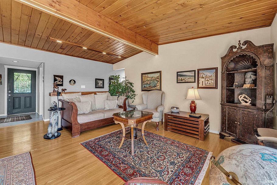 4323 Valencia Avenue North Vancouver, BC - 13