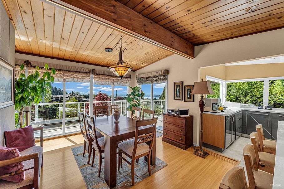 4323 Valencia Avenue North Vancouver, BC - 8