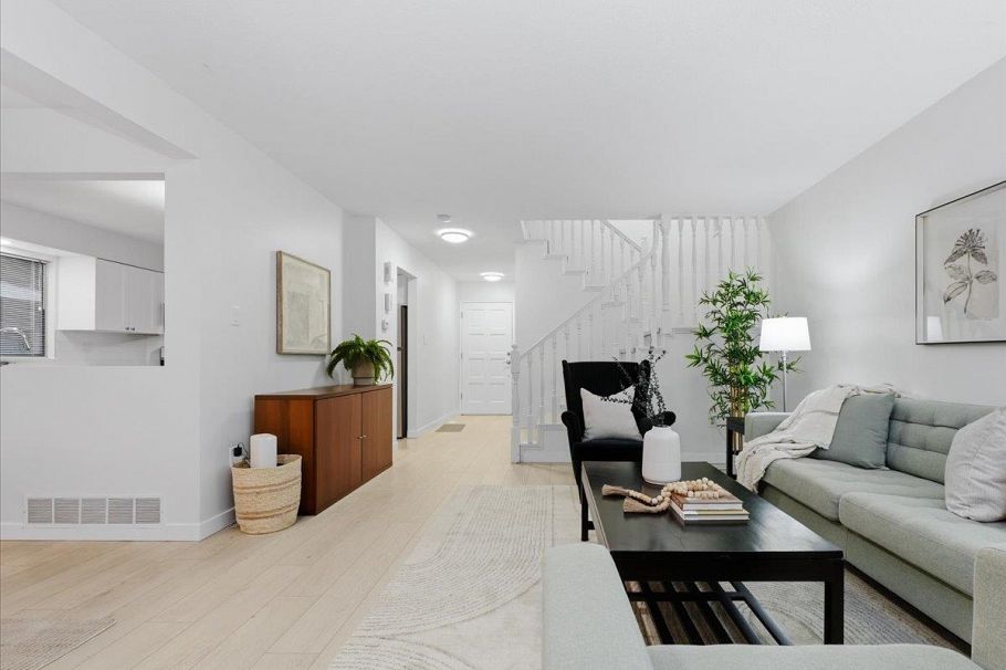 1341 Wellington Drive North Vancouver, BC - 7