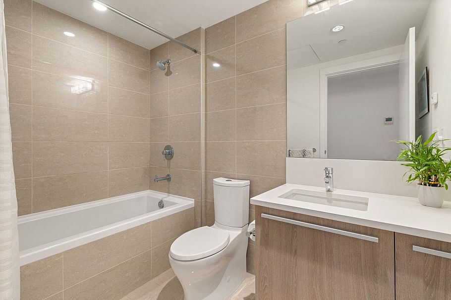 402 2738 Library Lane North Vancouver, BC - 13