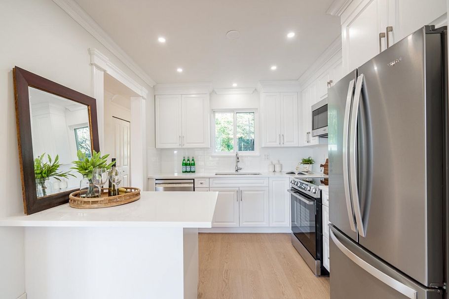 34 900 17th Street North Vancouver, BC - 10