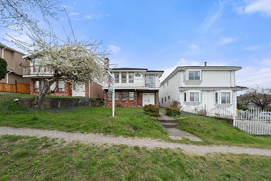 7882 Windsor Street Vancouver, BC - 40