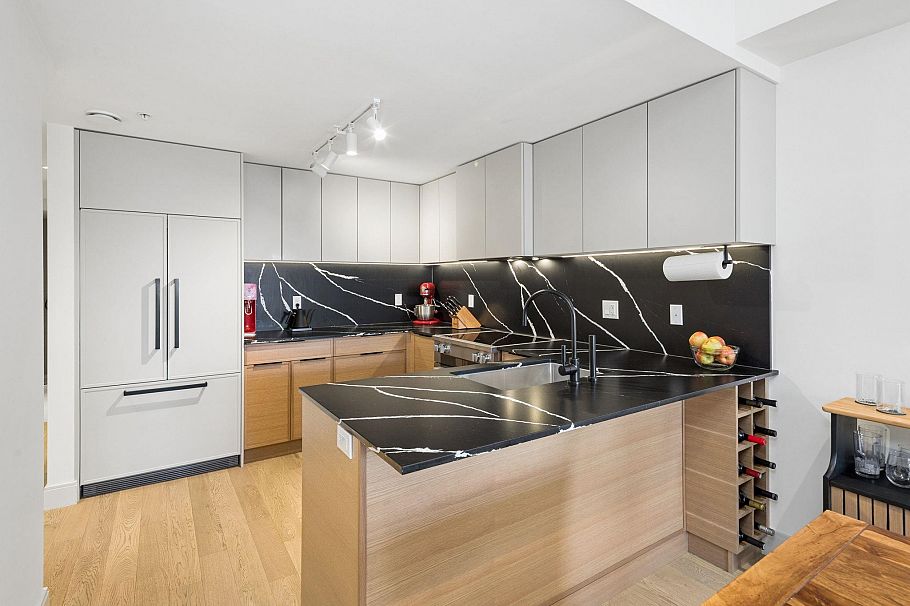 2 632 E 3rd Street North Vancouver, BC - 11