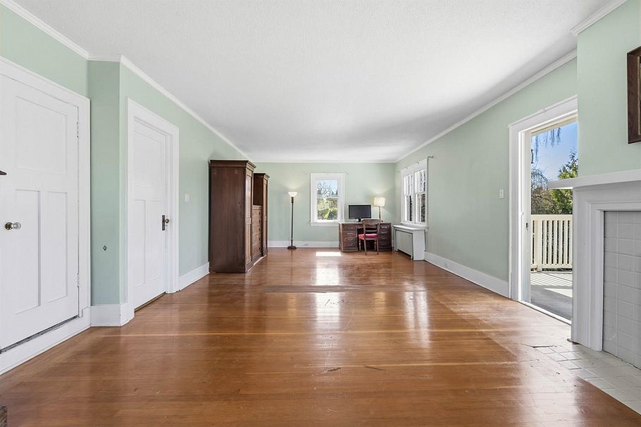 1570 W 36th Avenue Vancouver, BC - 16