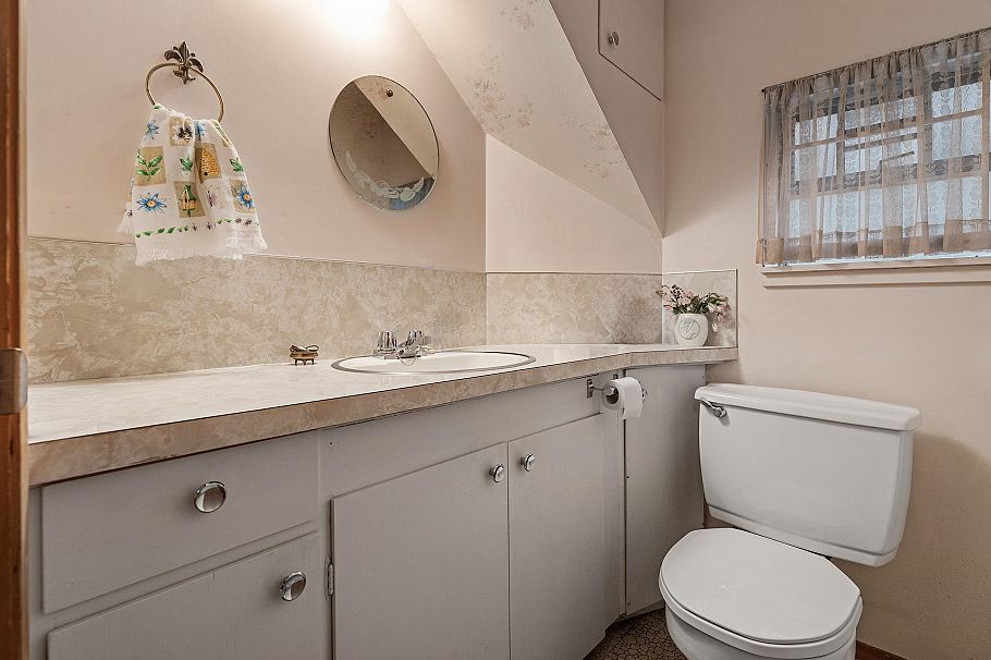 3281 E 2nd Avenue Vancouver, BC - 21