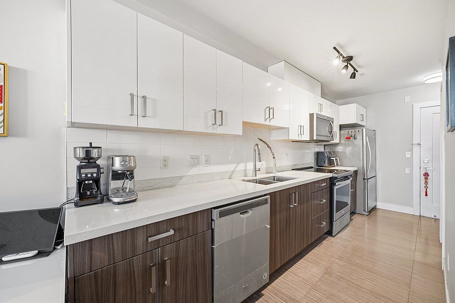 302 3939 Knight Street Vancouver, BC - 8