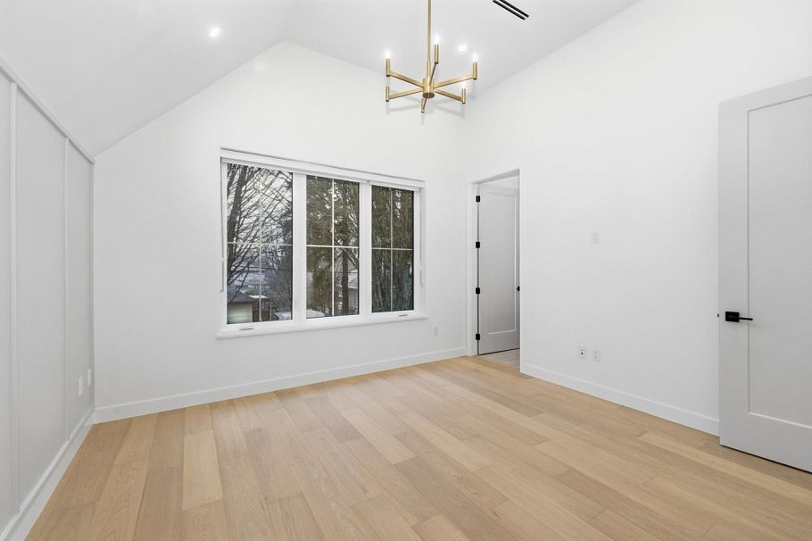 1 810 E 22nd Avenue Vancouver, BC - 23